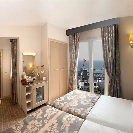 ナンダ イスタンブール