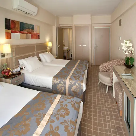 Hotel Nanda 4*